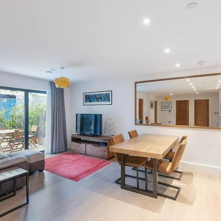 דירות לונדון Stylish 2 Bed 2 Bath In Highgate & Free Parking מראה חיצוני תמונה