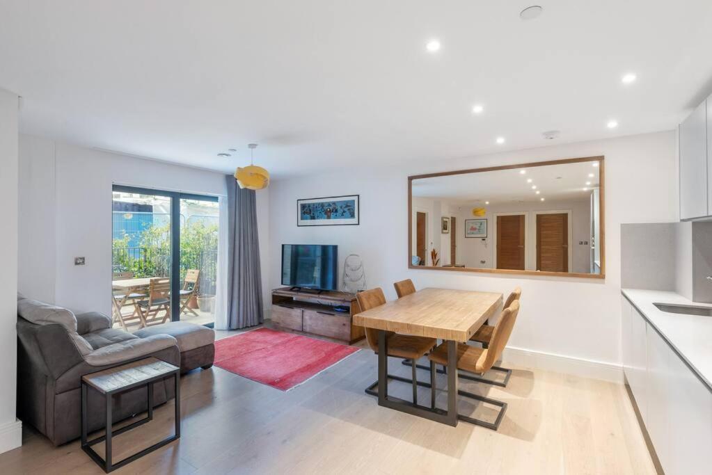 דירות לונדון Stylish 2 Bed 2 Bath In Highgate & Free Parking מראה חיצוני תמונה