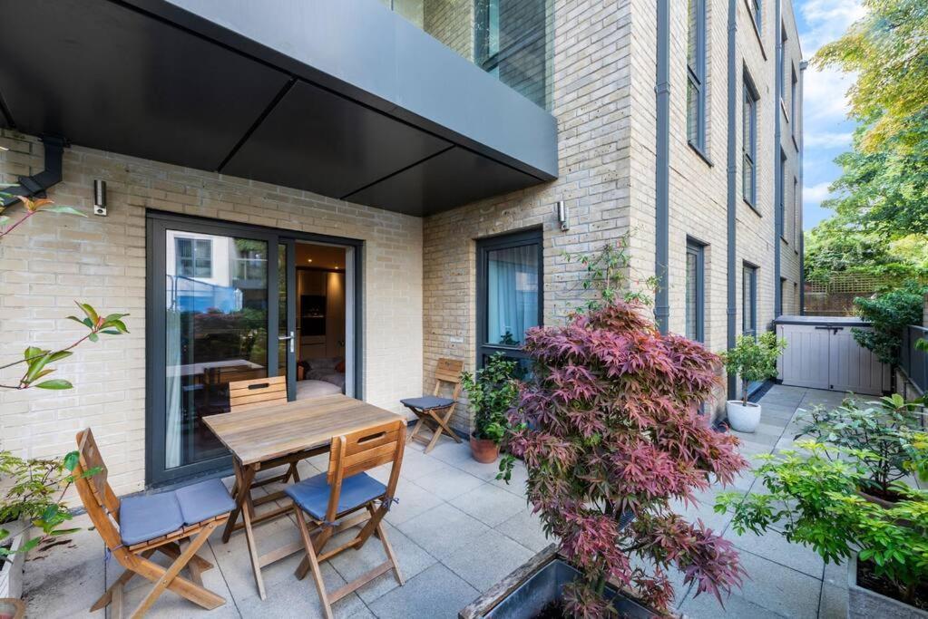 דירות לונדון Stylish 2 Bed 2 Bath In Highgate & Free Parking מראה חיצוני תמונה